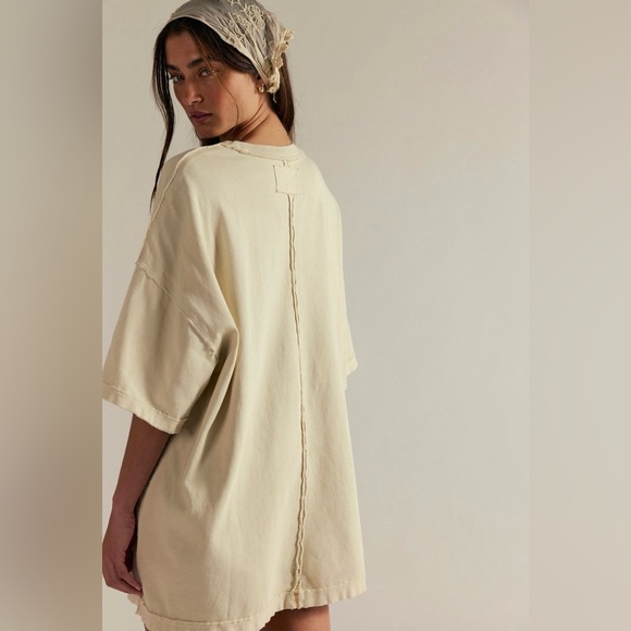 NWT We The Free Farm Friends Tee - Picture 2 of 6